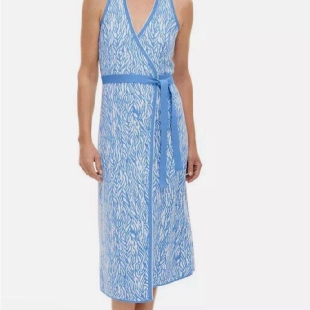 Diane Von Furstenberg Blue and White Knit Sweater Dress